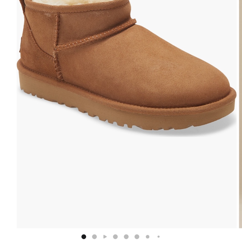 Uggs Ultra Classic Mini Boot